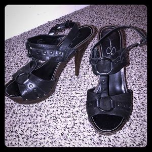 Jessica Simpson heels